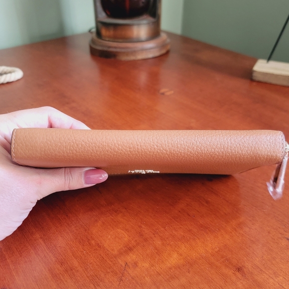 NWOT Kate Spade Leila Large Continental Wallet Tan Pebbled Leather KH786 - Picture 8 of 10